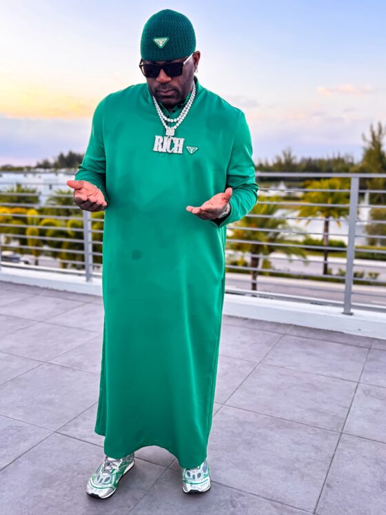 KING P GREEN FULL LENGTH - Image 2
