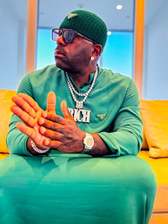 KING P GREEN FULL LENGTH - Image 3
