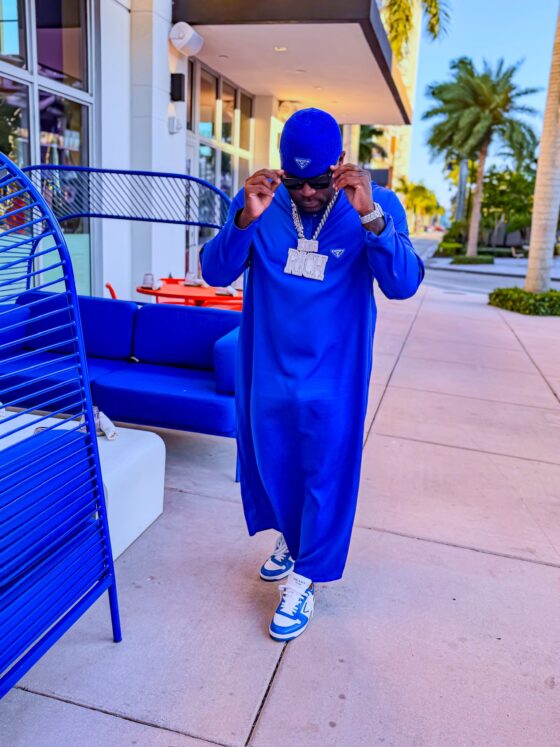 KING P BLUE FULL LENGTH - Image 3