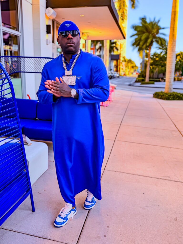 MADE FOR KINGS