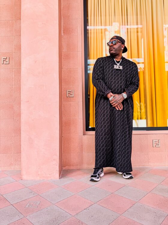 KING FF BLACK LONG SLEEVE FULL LENGTH