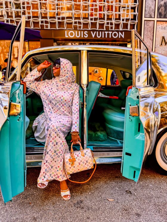 QUEEN LOUIS CANDY COLORS FULL LENGTH